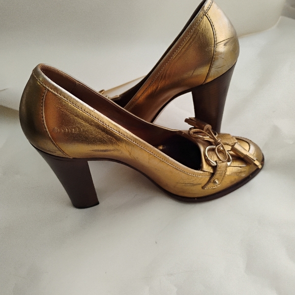Gucci metallic horsebit heels size 7B - Picture 9 of 16